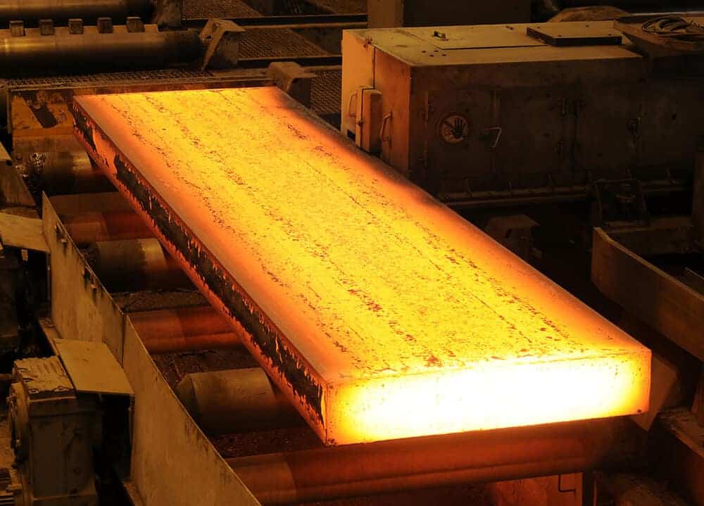 شمش فولاد قبل از سرد شدن
